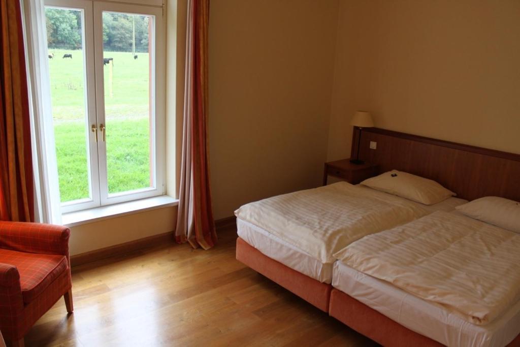 Malteser Kommende Engelskirchen Zimmer foto