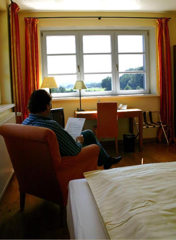 Malteser Kommende Engelskirchen Zimmer foto